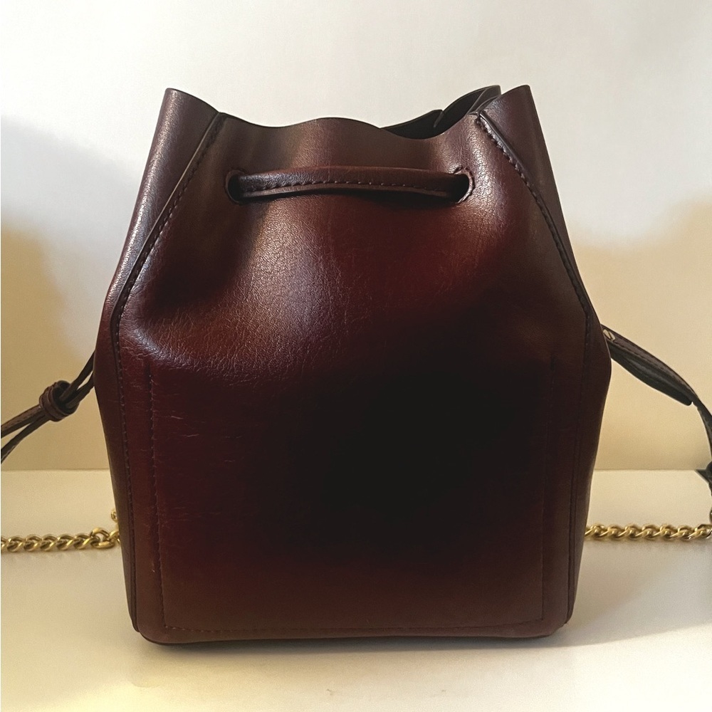 Matt & Nat Burgundy Bucket Bag - Picture 4 of 9